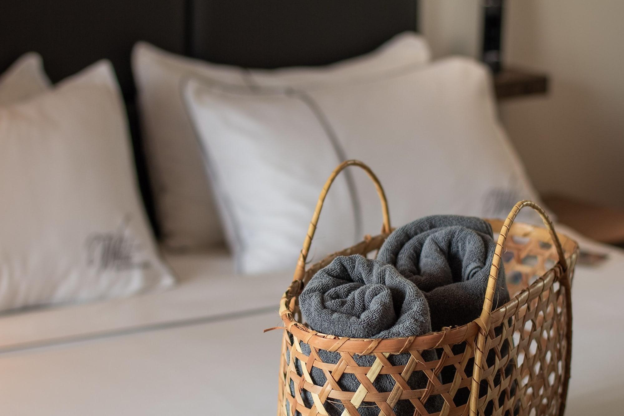 White Boutique Hotel And Residences Sihanoukville Ngoại thất bức ảnh