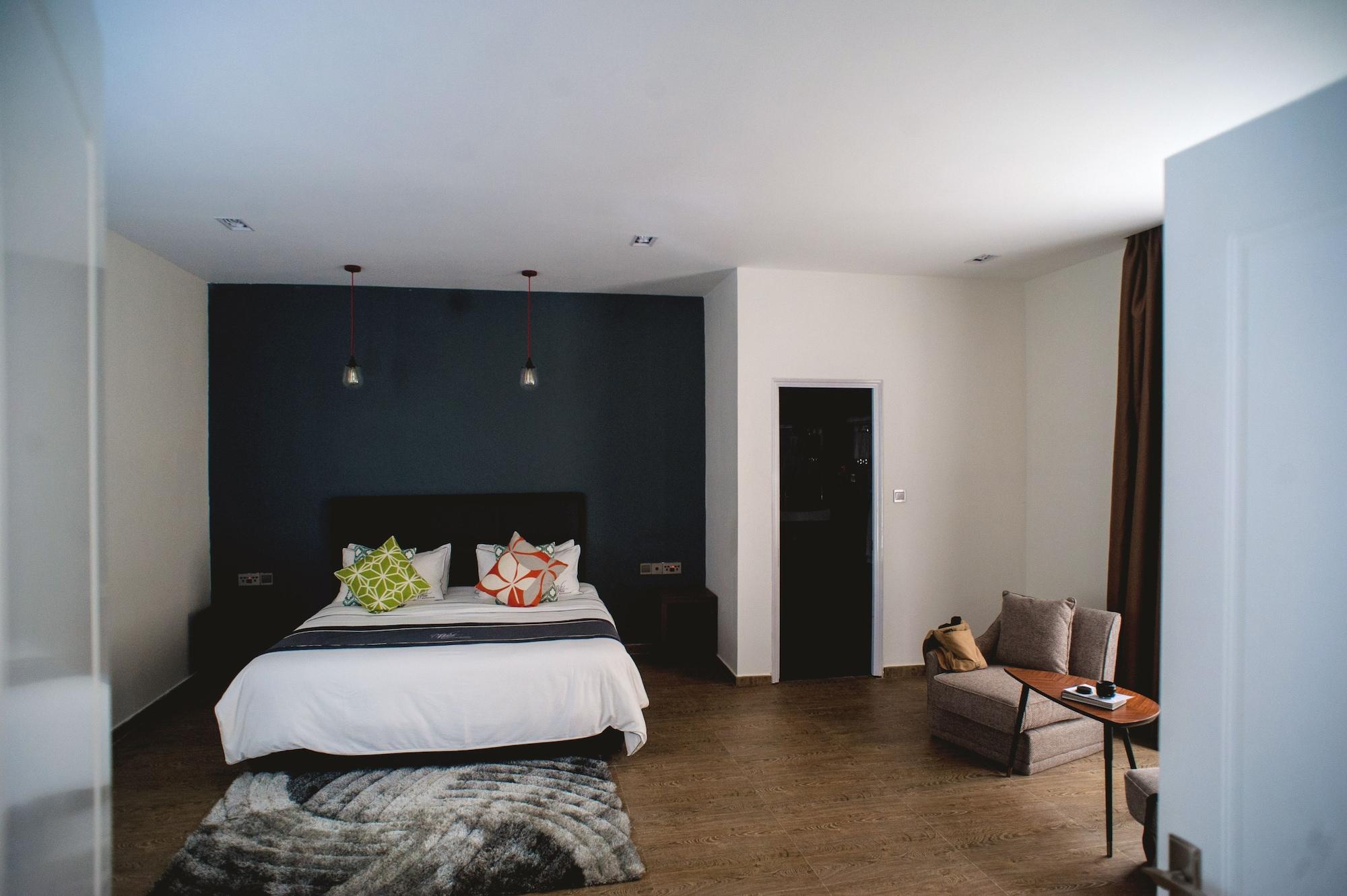White Boutique Hotel And Residences Sihanoukville Ngoại thất bức ảnh