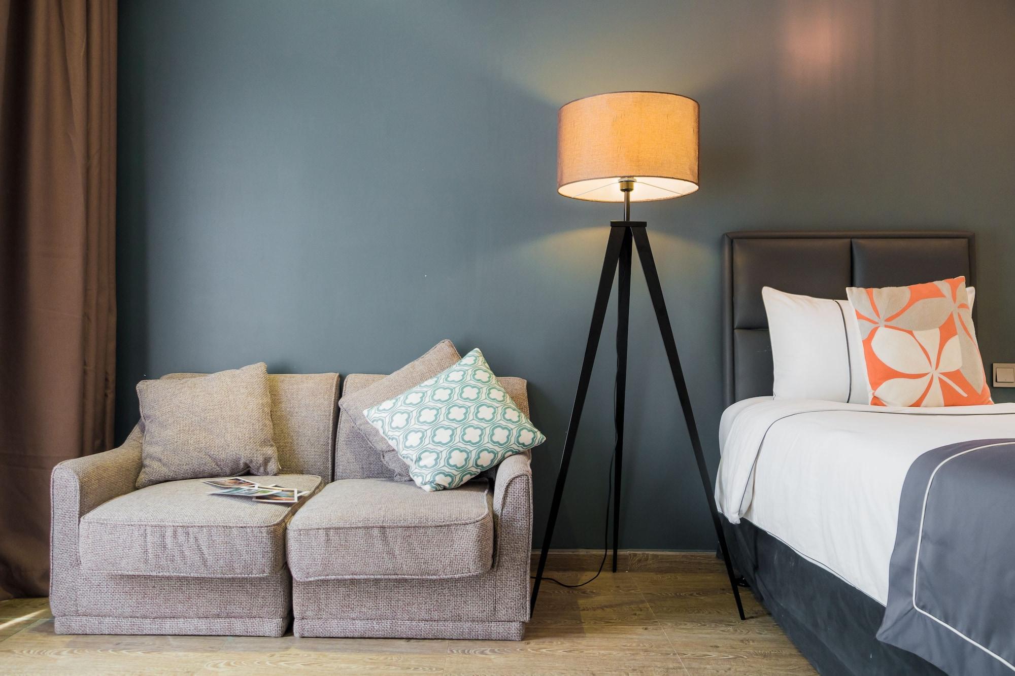 White Boutique Hotel And Residences Sihanoukville Ngoại thất bức ảnh