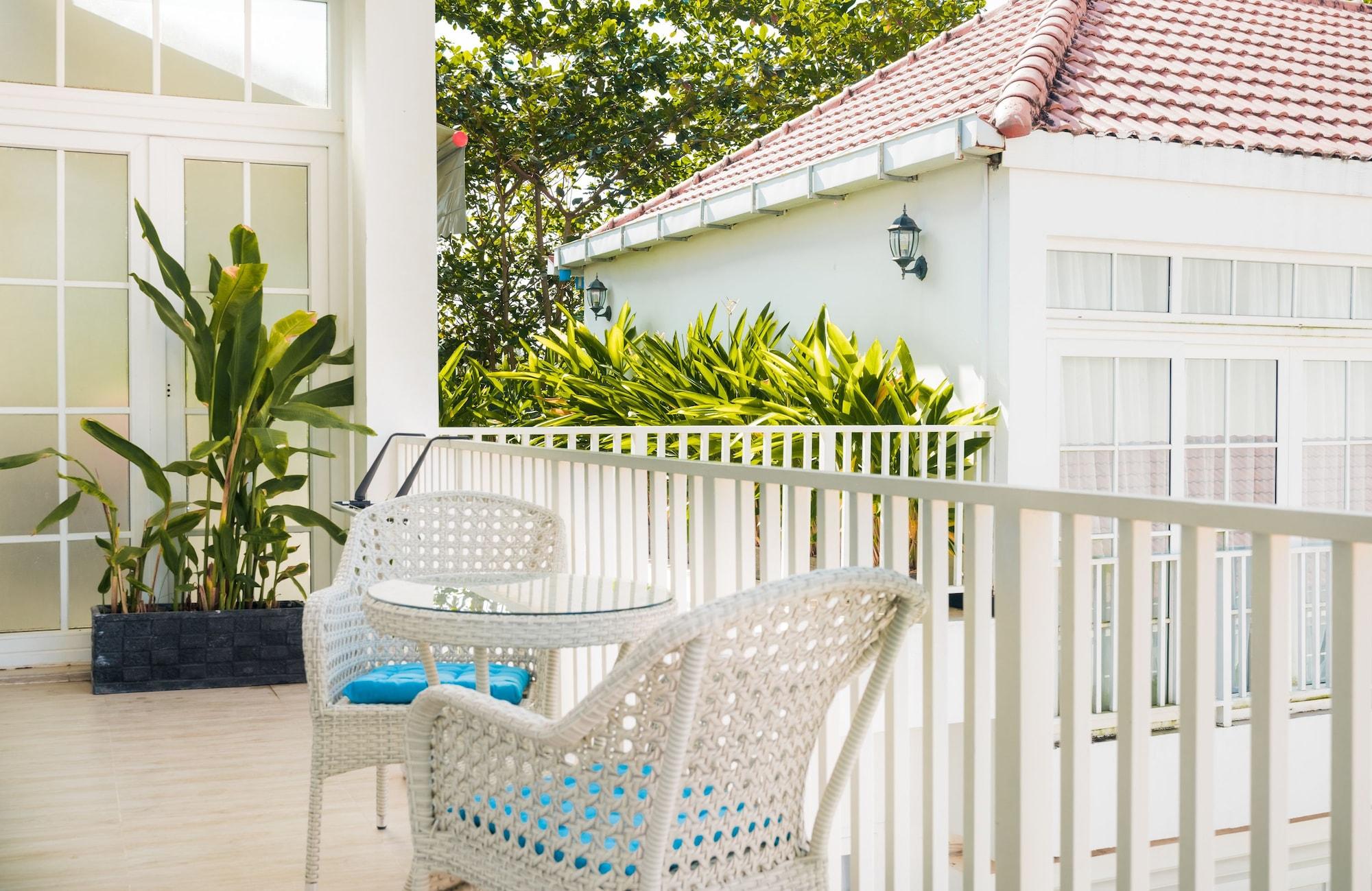 White Boutique Hotel And Residences Sihanoukville Ngoại thất bức ảnh