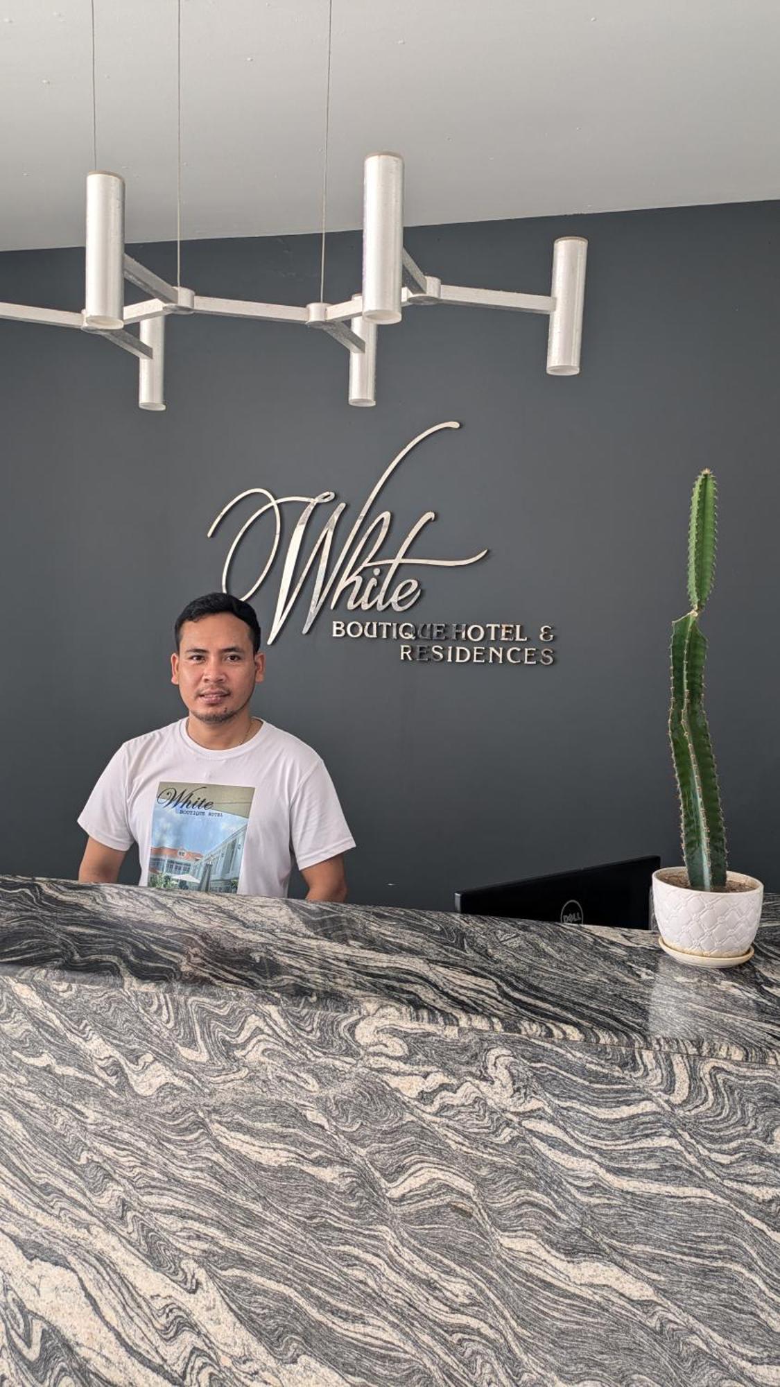 White Boutique Hotel And Residences Sihanoukville Ngoại thất bức ảnh