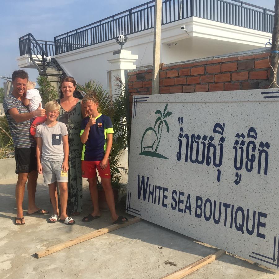 White Boutique Hotel And Residences Sihanoukville Ngoại thất bức ảnh