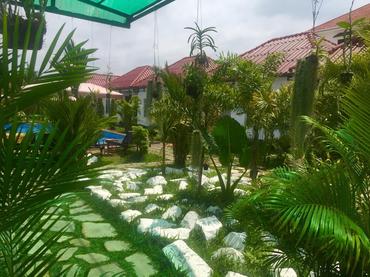 White Boutique Hotel And Residences Sihanoukville Ngoại thất bức ảnh