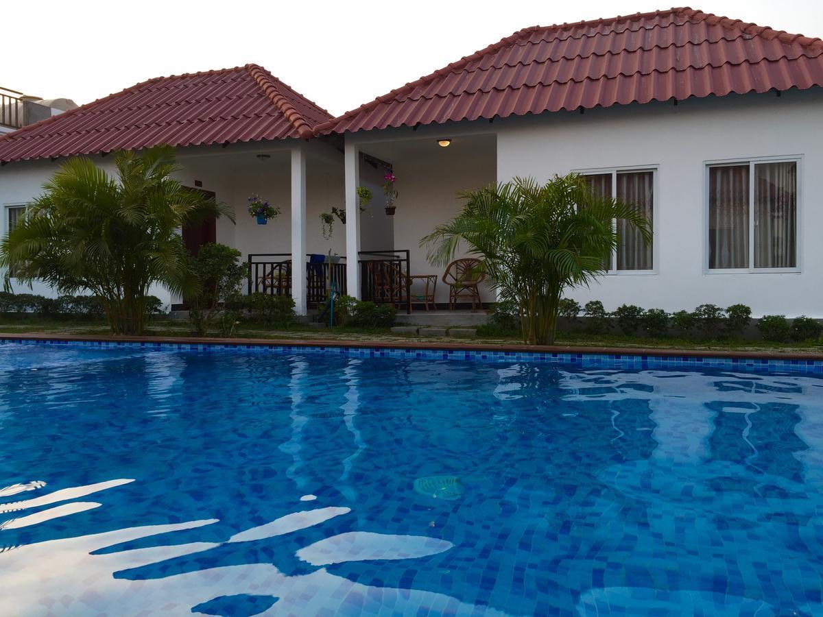 White Boutique Hotel And Residences Sihanoukville Ngoại thất bức ảnh