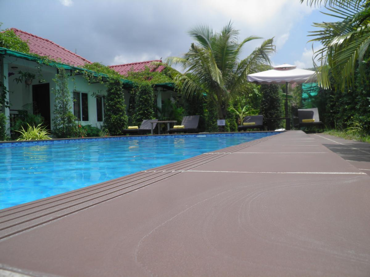 White Boutique Hotel And Residences Sihanoukville Ngoại thất bức ảnh