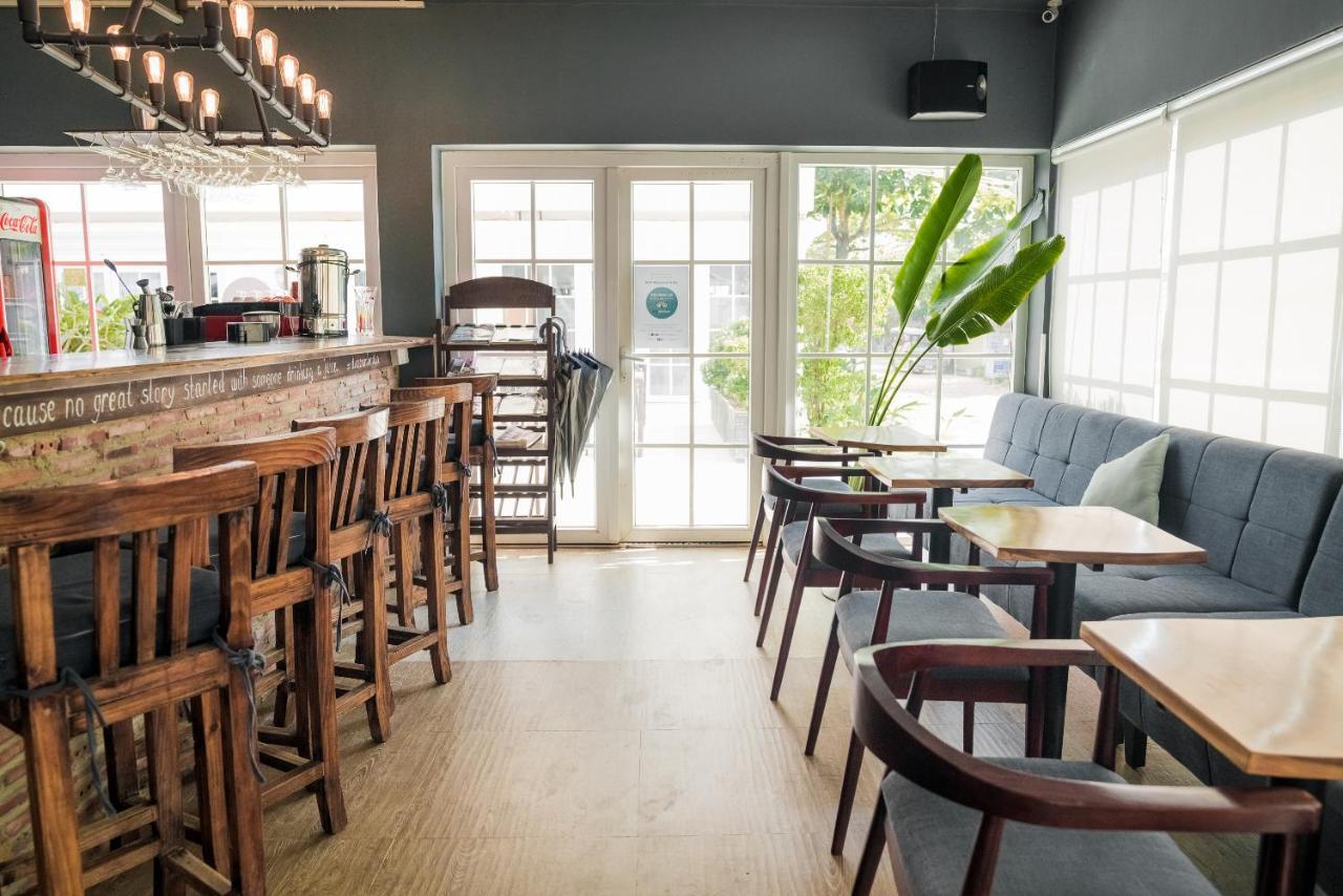 White Boutique Hotel And Residences Sihanoukville Ngoại thất bức ảnh