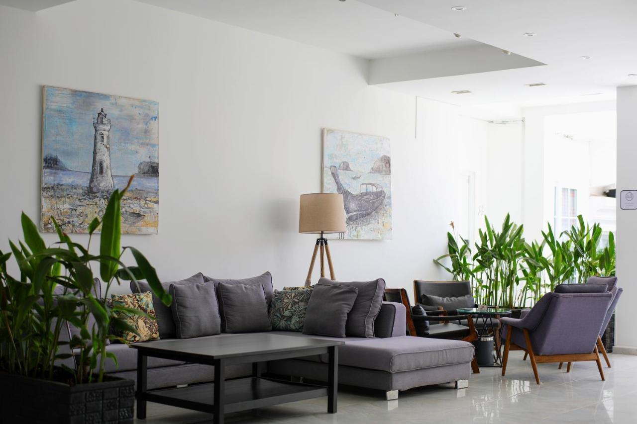 White Boutique Hotel And Residences Sihanoukville Ngoại thất bức ảnh