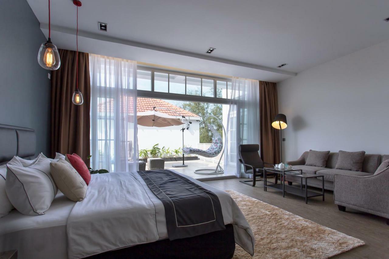 White Boutique Hotel And Residences Sihanoukville Ngoại thất bức ảnh
